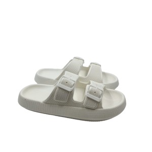 CHANCLA GOMA HEBILLAS - N73 2